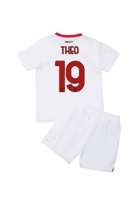 Fotbalové Dres AC Milan Theo Hernandez #19 Dětské Venkovní Oblečení 2022-23 Krátký Rukáv (+ trenýrky)